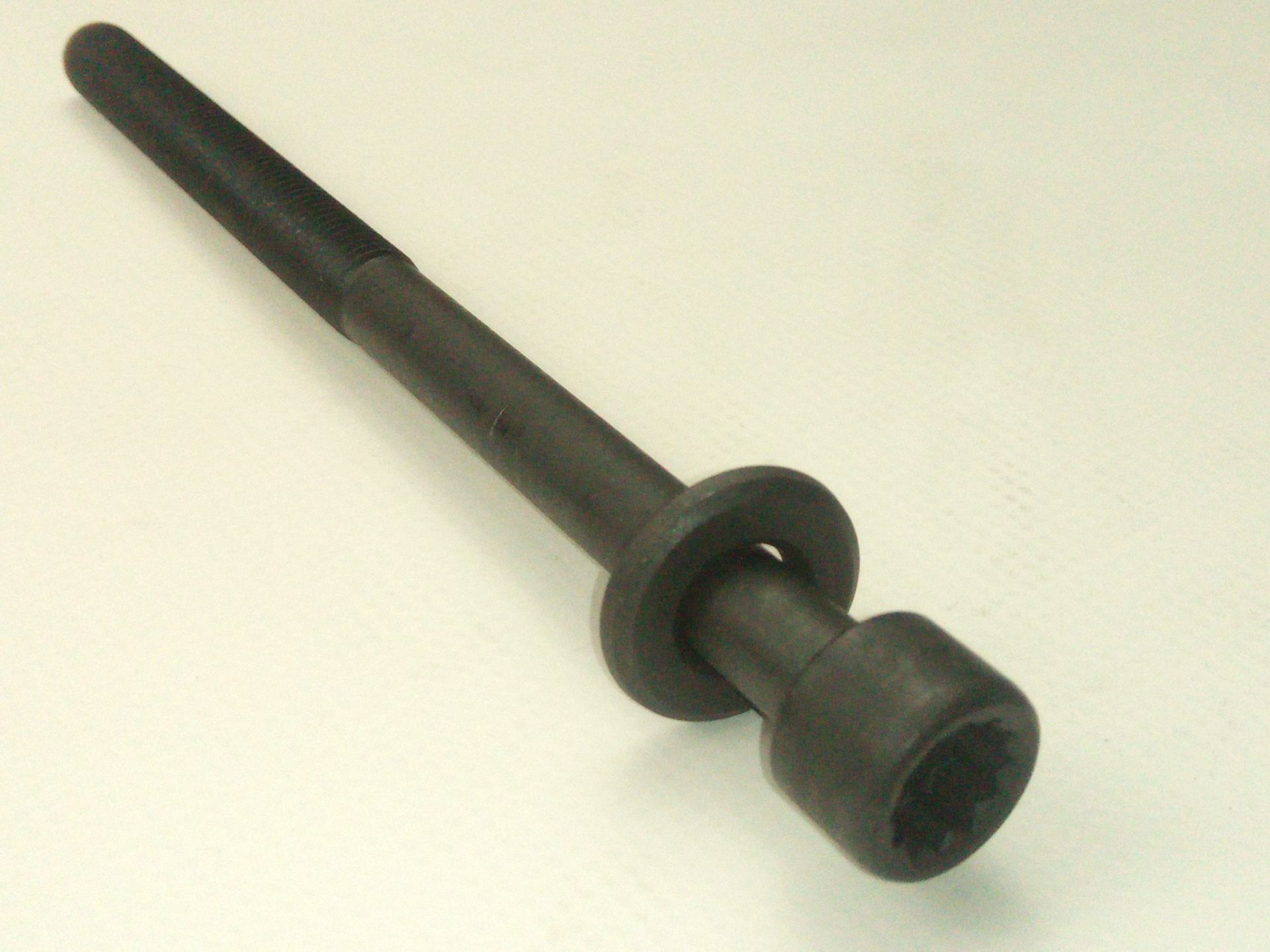 Болт ГБЦ Hyundai/KIA, MOBIS (2232025000) (22320-25000) Болт ГБЦ Hyundai/KIA, MOBIS (2232025000) (22320-25000)