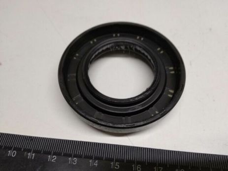 Сальник полуоси Hyundai/KIA АКПП 6-и ступ, MOBIS (4524526110) правый (45245-26110) Сальник полуоси Hyundai/KIA АКПП 6-и ступ, MOBIS (4524526110) правый (45245-26110)