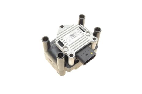 Катушка зажигания, skoda yeti, SKODA YETI, SKODA 032905106, HITACHI/HUCO (138425) Катушка зажигания, skoda yeti, SKODA YETI, SKODA 032905106, HITACHI/HUCO (138425)