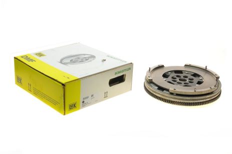 Маховик VW LT 28-35, 28-46 II 2,5TDI 99-06 (LUK), 415019110 Маховик VW LT 28-35, 28-46 II 2,5TDI 99-06 (LUK), 415019110