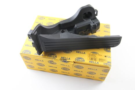 Педаль акселератора з датчиком, HELLA (6PV010946021) Педаль акселератора з датчиком, HELLA (6PV010946021)
