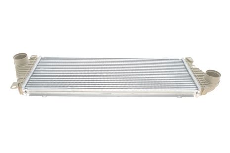 30830 NRF Інтеркулер DB Sprinter Tdi/Cdi 96-06 /VW LT 35 2.8TDI 03-