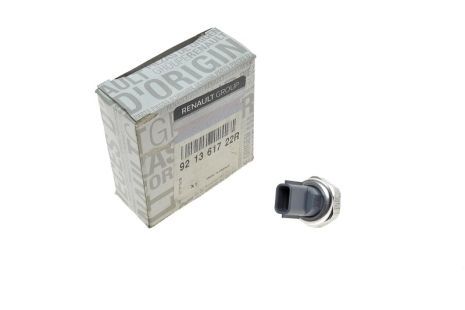 датчик тиску кондиціонера 921361722R RENAULT
