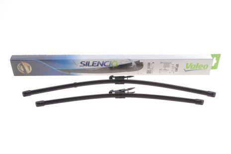 Комплект щеток стеклоочистителя бескаркасных Valeo Silencio Flat 550/450
