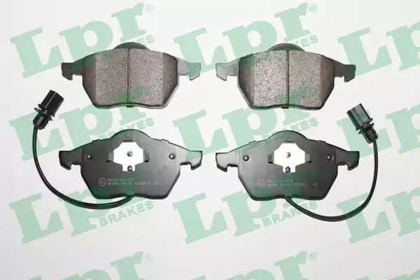 Тормозные колодки для дисков (f, с датчиком), AUDI A4, LPR (05P790) Тормозные колодки для дисков (f, с датчиком), AUDI A4, LPR (05P790)