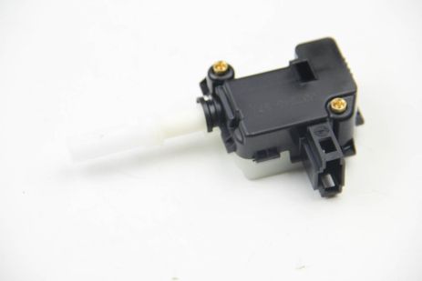 Актуатор центрального замка - 12V, HELLA (6NW007546371) Актуатор центрального замка - 12V, HELLA (6NW007546371)