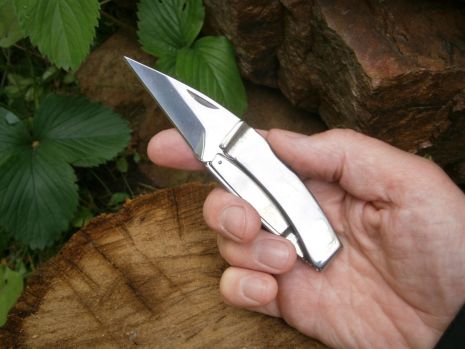 Ниже брелок клипса складной Mini RM-90 / 13 см