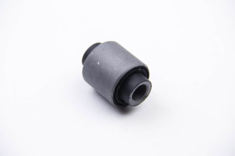 Сайлентблок поперечного верхнего рычага (бумеранг) VECTRA C 02-, d-14.2х38.5 (наружный), BC GUMA (BC