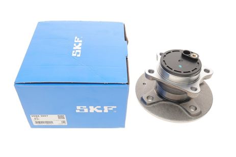 Ступица в сборе TOYOTA AYGO, PEUGEOT 108, CITROËN C1, SKF (VKBA3697)