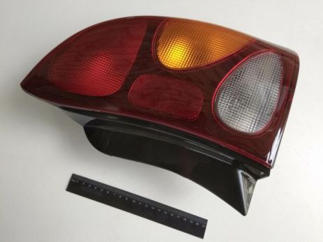 Фонарь задний Lanos Т-150, DEPO (222-1916R-UE) правый (96460279)