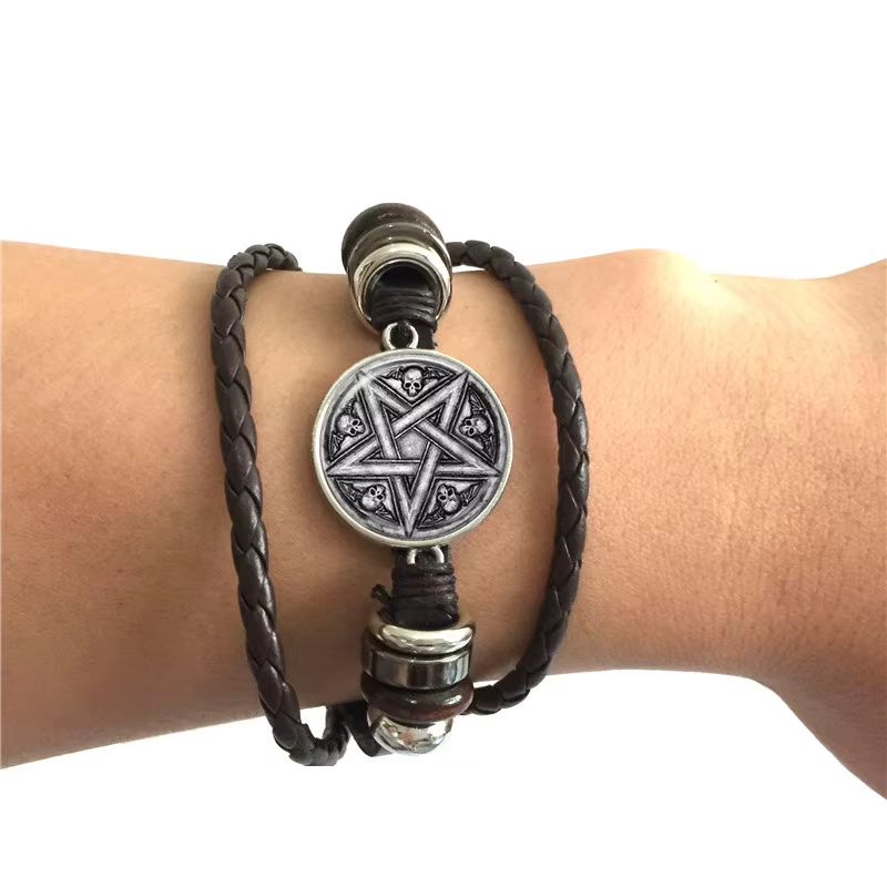 Кожаный браслет пентаграмма с пентаграммой с сверхъестественным амулетом оберег эко-кожа черный цвет Кожаный браслет пентаграмма с пентаграммой с сверхъестественным амулетом оберег эко-кожа черный цвет