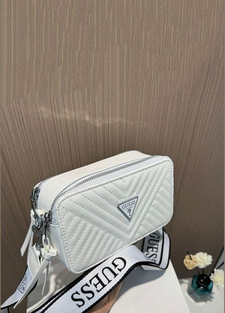 Женская сумка Guess 5510 кросс-боди белая Женская сумка Guess 5510 кросс-боди белая