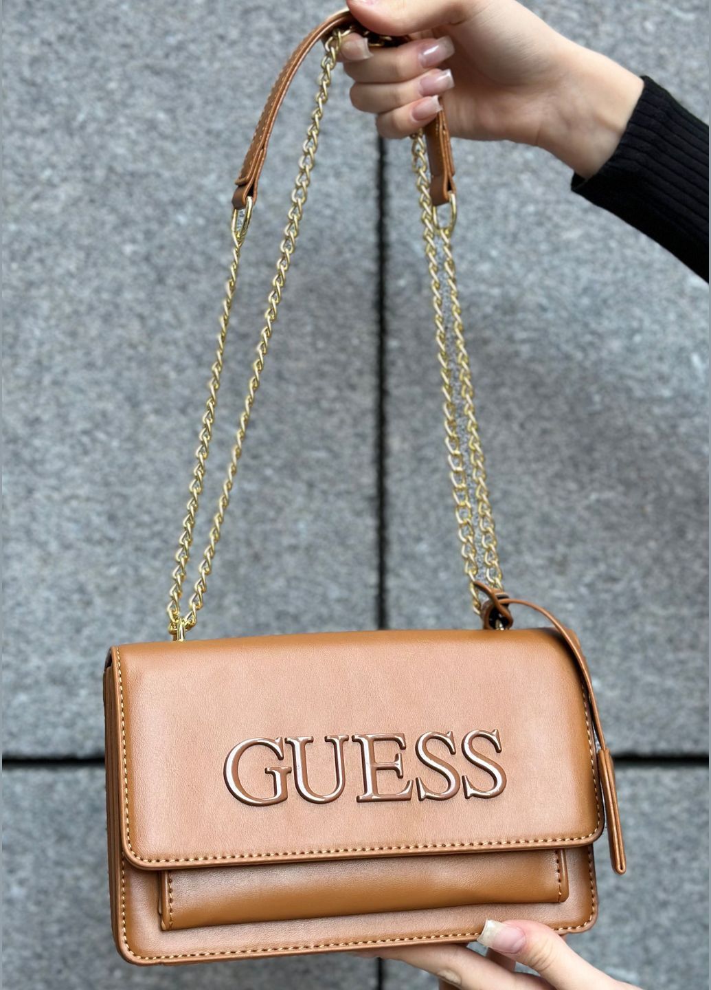 Женская сумка Guess кросс-боди коричневая Женская сумка Guess кросс-боди коричневая