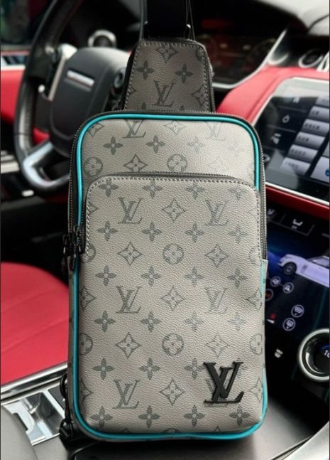 Мужская нагрудная сумка 41719 Louis Vuitton серая
