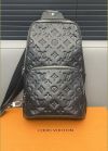 Мужская нагрудная сумка Louis Vuitton черная Мужская нагрудная сумка Louis Vuitton черная