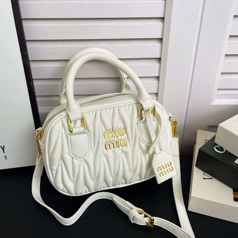 Женская сумка кросс-боди Miu miu 87121 18119 белая
