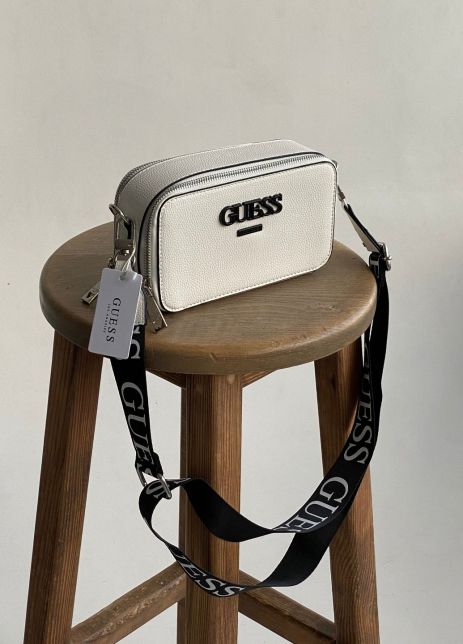 Женская сумка Guess кросс-боди белая Женская сумка Guess кросс-боди белая