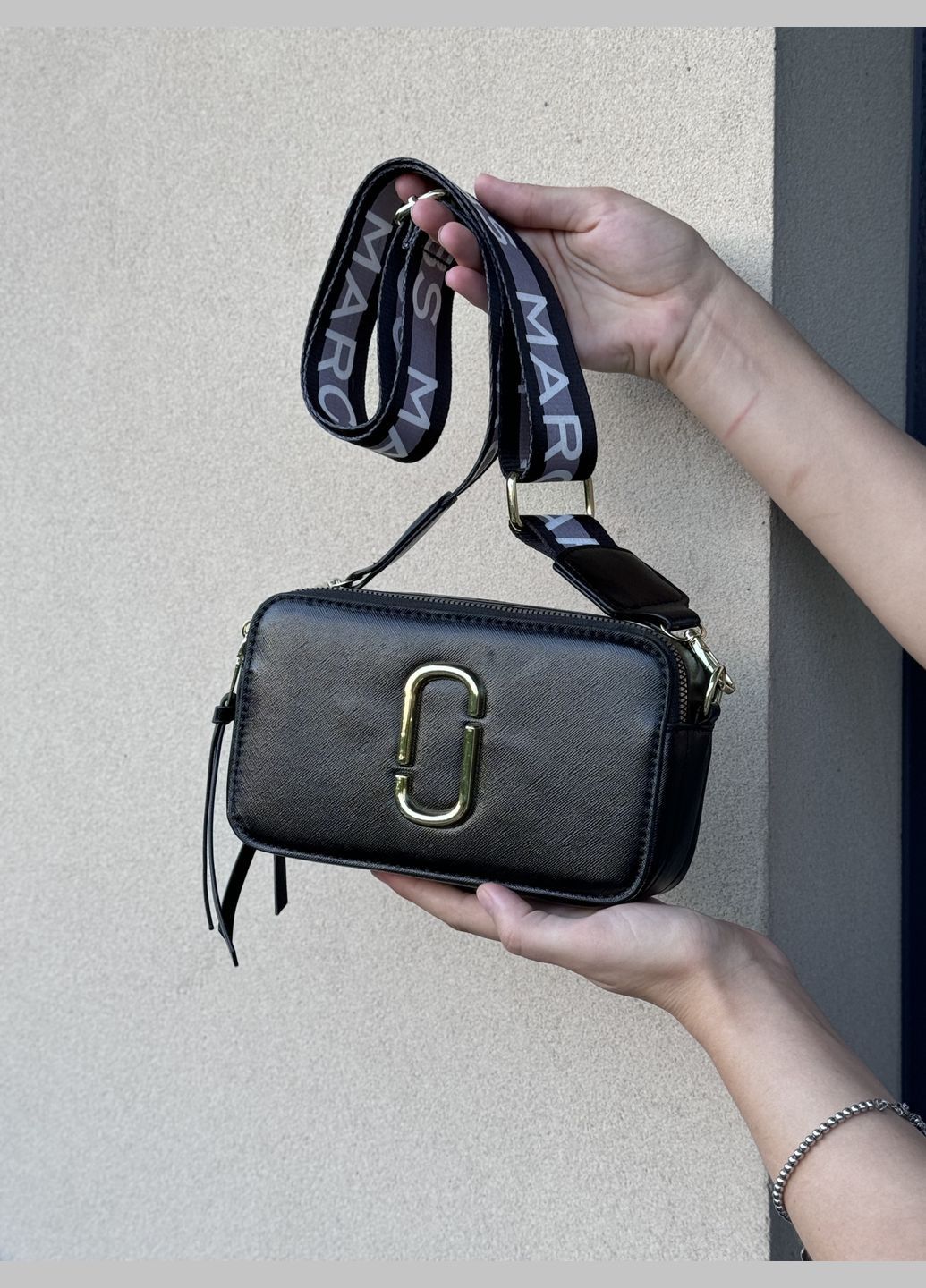 Женская сумка Marc Jacobs 513 кросс-боди черная Женская сумка Marc Jacobs 513 кросс-боди черная