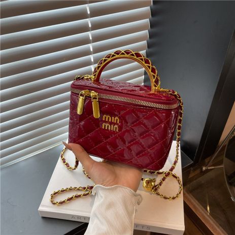 Женская сумка-косметичка 10719 красная Женская сумка-косметичка 10719 красная