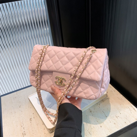 Жіноча сумка Chanel крос-боді рожева Жіноча сумка Chanel крос-боді рожева