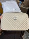 Женская сумка Guess 915 кросс-боди бежевая Женская сумка Guess 915 кросс-боди бежевая