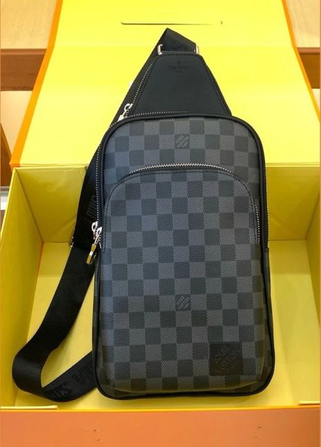 Нагрудний слінг Louis Vuitton Avenue сірий у клітинку чоловічий