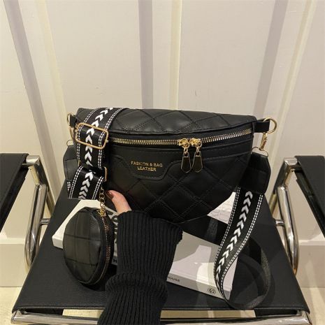 Женская классическая сумка FASHION 10570 бананка кросс-боди на ремешке через плечо черная