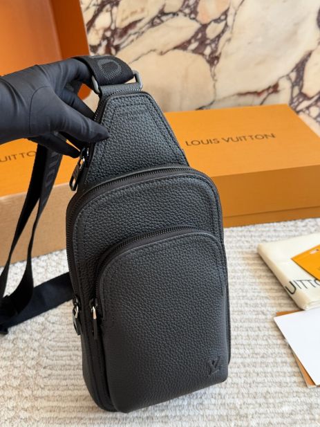 Мужская нагрудная сумка Louis Vuitton Avenue Total Black черная
