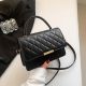 Жіноча класична сумка 1623 з ручкою стьобана крос-боді через плече чорна