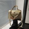 Женская сумка 8521 кросс-боди на ремешке золотая Женская сумка 8521 кросс-боди на ремешке золотая