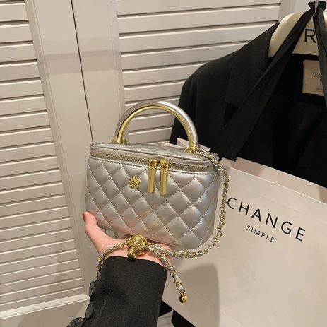 Женская сумка-косметичка 28200 Vanity Bag кросс-боди серебристая Женская сумка-косметичка 28200 Vanity Bag кросс-боди серебристая