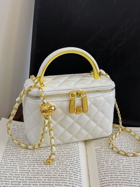 Жіноча сумка-косметичка 2814 1032 Vanity Bag крос-боді біла молочна Жіноча сумка-косметичка 2814 1032 Vanity Bag крос-боді біла молочна