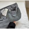 Женская сумка 10635 багет голубая Женская сумка 10635 багет голубая