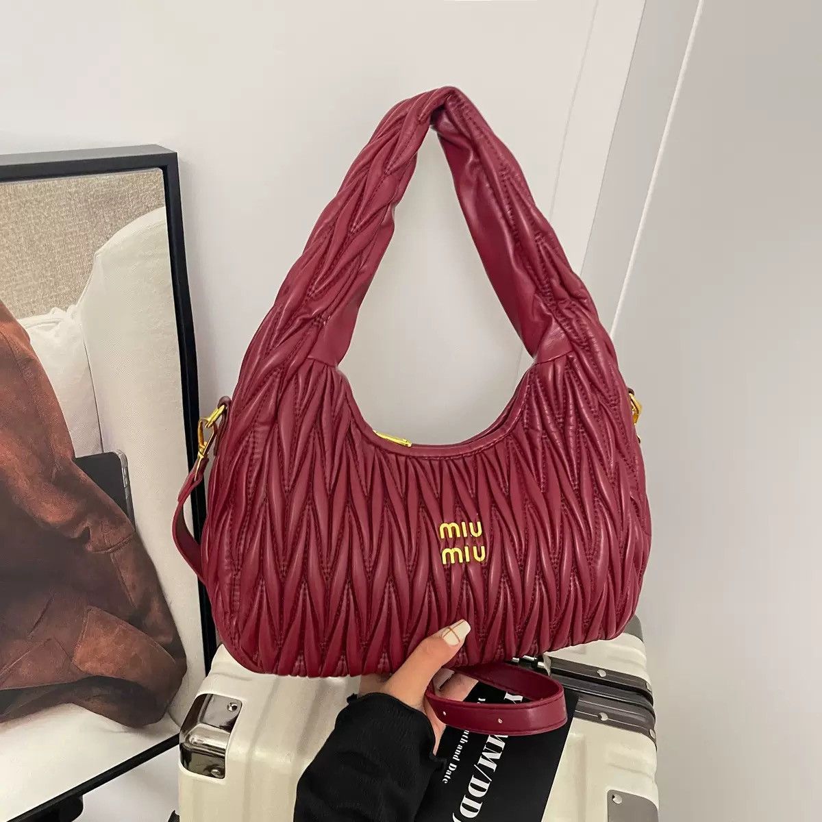 Женская сумка багет Miu miu 5008 большая красная бордовая Женская сумка багет Miu miu 5008 большая красная бордовая