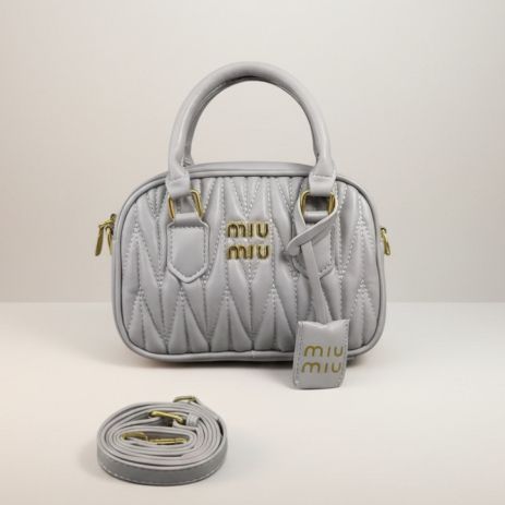 Женская сумка кросс-боди Miu miu 18119 серая Женская сумка кросс-боди Miu miu 18119 серая