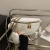 Женская классическая сумка FASHION 10570 бананка кросс-боди на ремешке через плечо белая Женская классическая сумка FASHION 10570 бананка кросс-боди на ремешке через плечо белая