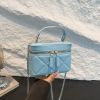 Женская сумка косметичка 10484 Vanity Bag кросс-боди голубая на цепочке Женская сумка косметичка 10484 Vanity Bag кросс-боди голубая на цепочке