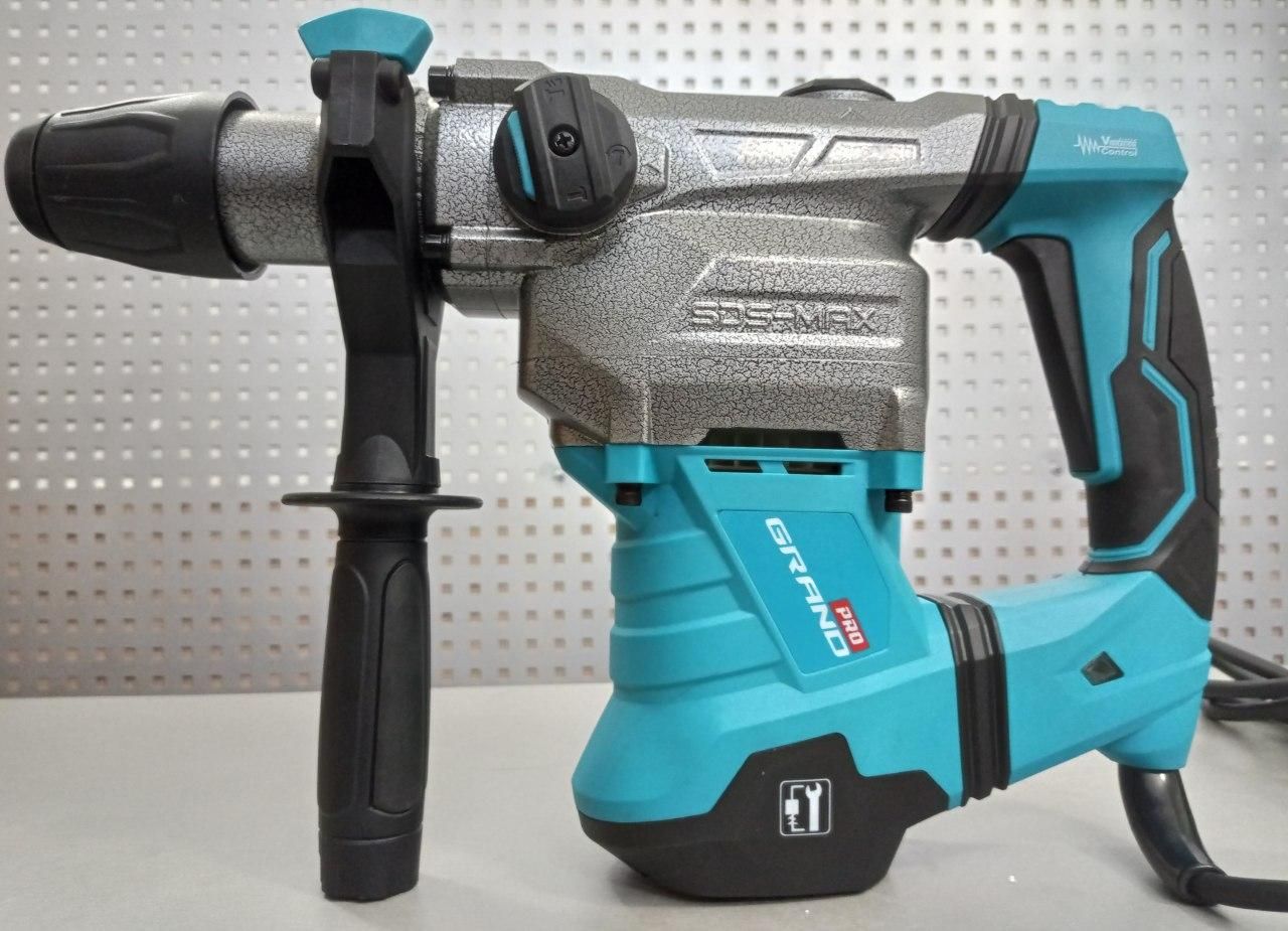 Перфоратор электрический Grand ПЭ-2700 SDS-Max PRO Перфоратор электрический Grand ПЭ-2700 SDS-Max PRO