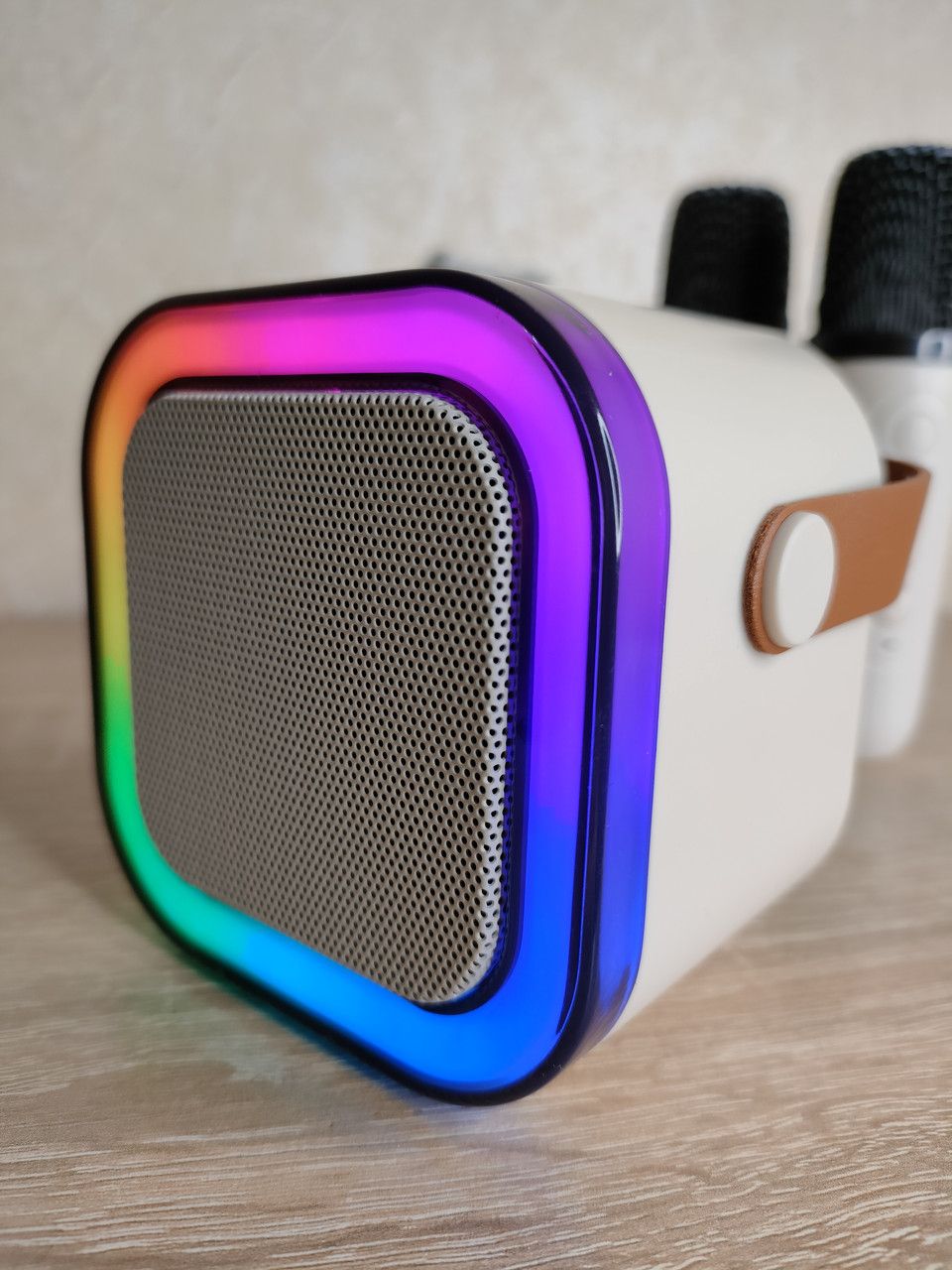 Детское караоке с портативной колонкой Блютуз (Bluetooth) на 2 микрофона Для вокала Подсветка RGB Детское караоке с портативной колонкой Блютуз (Bluetooth) на 2 микрофона Для вокала Подсветка RGB