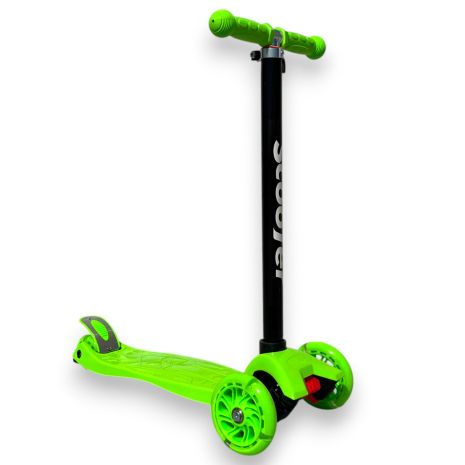 Самокат трехколесный Scooter Maxi с ножным тормозом и сдвоенными задними колесами с подсветкой (зеленый)
