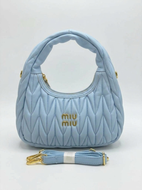 Женская сумка багет Miu miu 18121 голубая Женская сумка багет Miu miu 18121 голубая