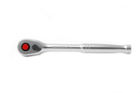 Трещотка реверсивная усиленная с металлической рукояткой 3/8" (45зуб.) ROCKFORCE FORSAGE RF-802311 Трещотка реверсивная усиленная с металлической рукояткой 3/8" (45зуб.) ROCKFORCE FORSAGE RF-802311