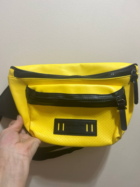 Сумка бананка Coach желтая