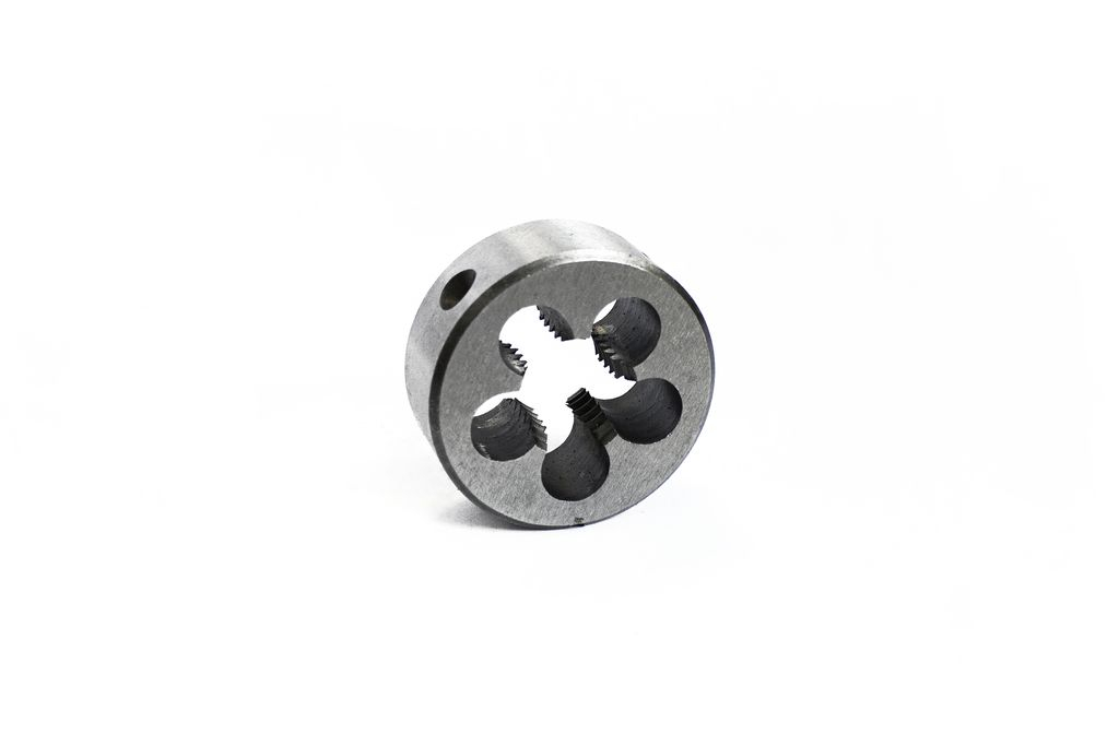 Плашка M18x2.5, у пластиковому футлярі ROCKFORCE RF-DIE18x2.5 Плашка M18x2.5, у пластиковому футлярі ROCKFORCE RF-DIE18x2.5