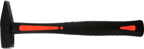 Слюсарний молоток 600 г. з ручкою зі скловолокна INTERTOOL UT-0006 Слюсарний молоток 600 г. з ручкою зі скловолокна INTERTOOL UT-0006