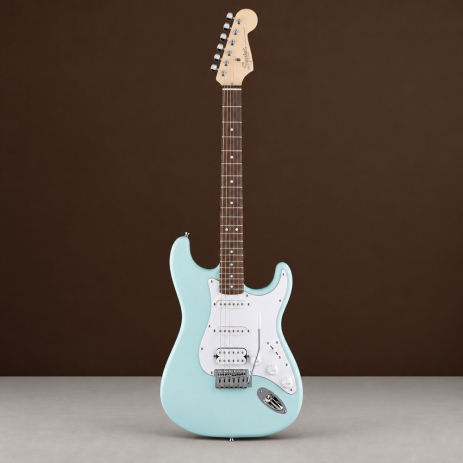 Электрогитара SQUIER DEBUT STRATOCASTER HSS DAPHNE BLUE Электрогитара SQUIER DEBUT STRATOCASTER HSS DAPHNE BLUE