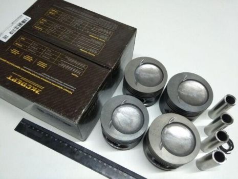 Поршнева група Кострома ВАЗ 21213 82,0 "A" (на 4 цил.) (21213-1004018)