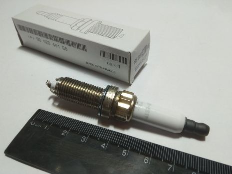Свеча зажигания C3/C4/207/208/308 1.4 i 07-, PEUGEOT/CITROEN (9802840180)