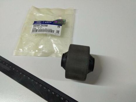 Сайлентблок переднього важеля (передній) i30/Ceed, MOBIS (545842H000)