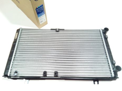 Охолоджуючий радіатор VAZ 1118 з Конд. Panasonic, Luzar (LRC 01182b) Alumino-Payani (1119-1300010-4